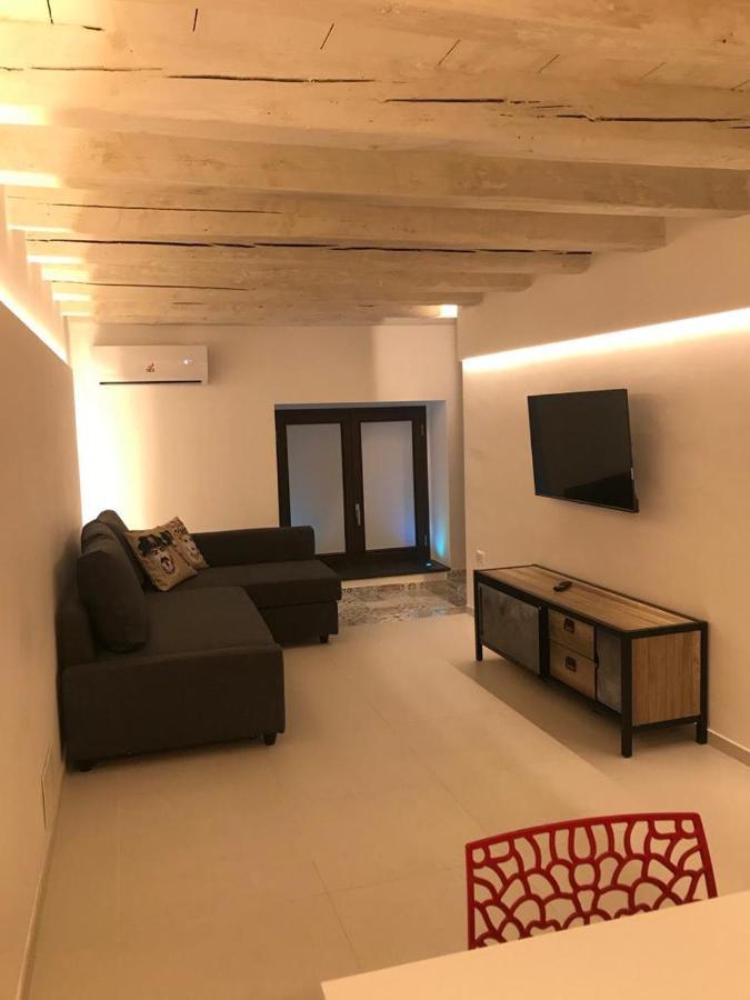 אוגוסטה Il Vicoletto Luxury Apartments מראה חיצוני תמונה